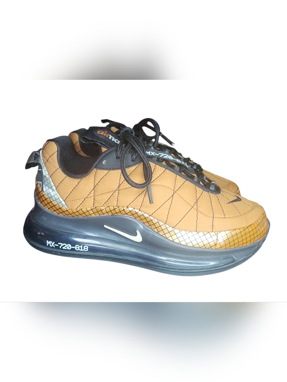 Nike Air MX 720-818 'Metallic Copper', Youth 3.5 - Picture 3 of 10